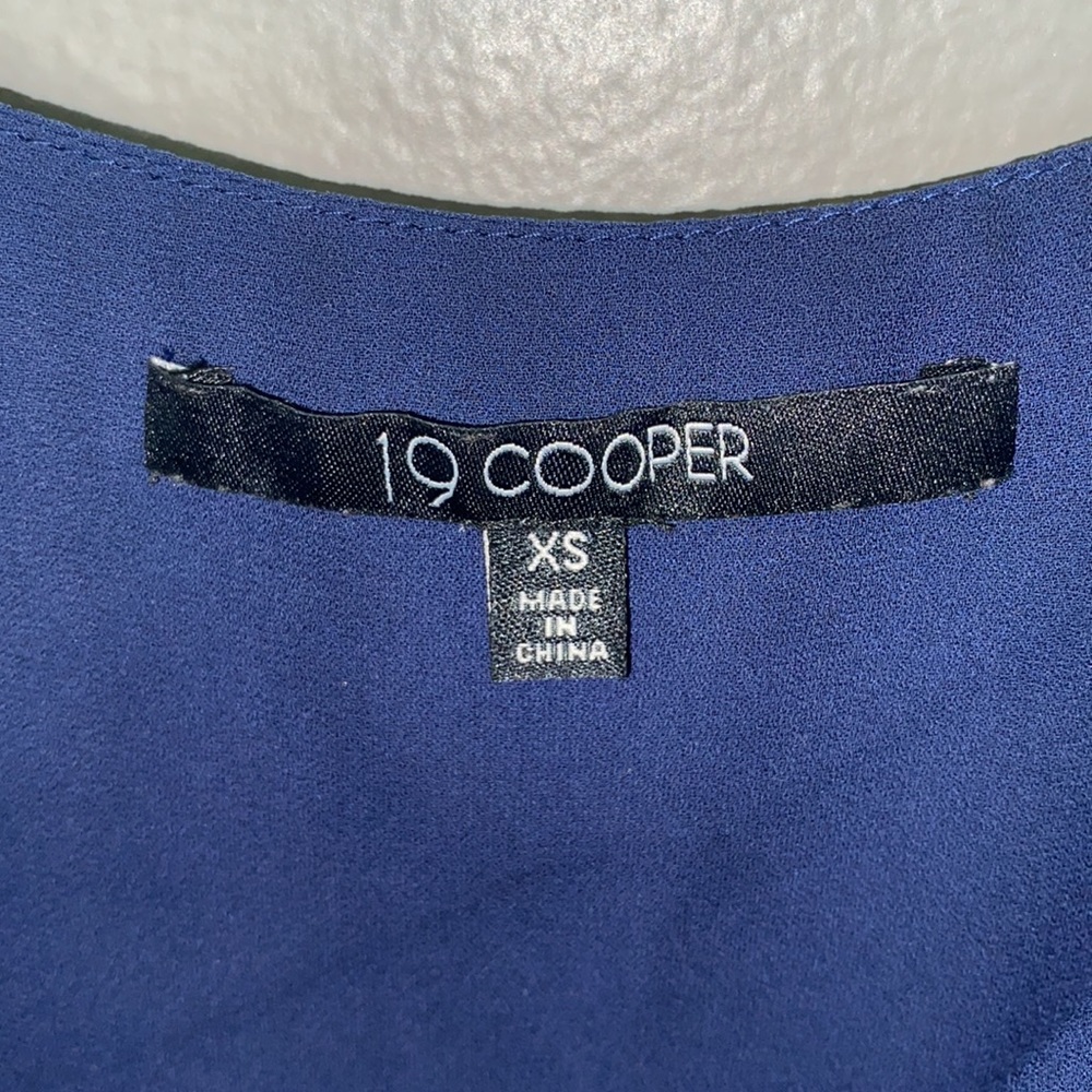 19 Cooper Navy Blouse - Picture 3 of 4